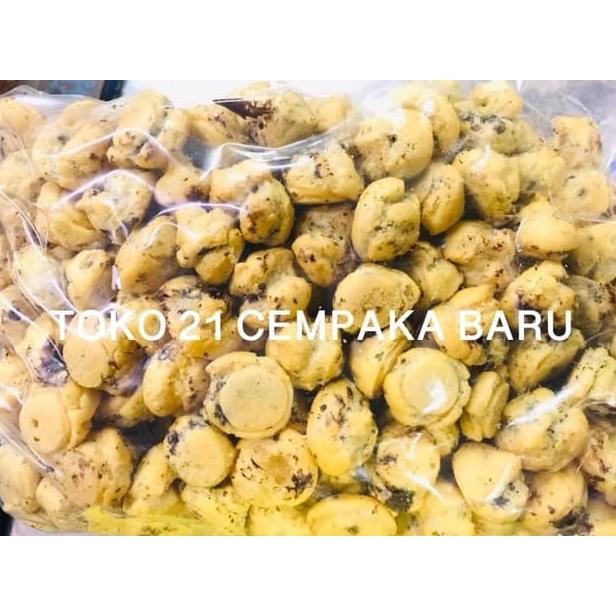 

Reagen Sus Kering Isi Cokelat 500 Gr | Soes Coklat Reagen Kiloan 500Gr