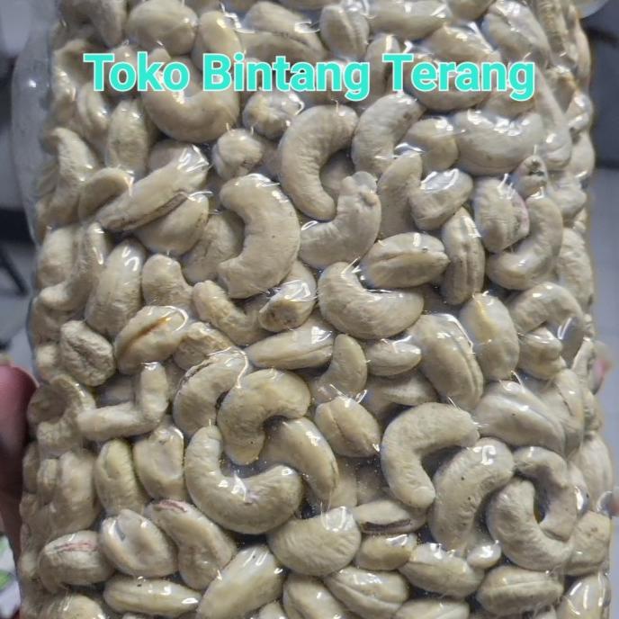 

Kacang Mede Mete Mente Mentah Jumbo Utuh Premium Super 1 Kg/Raw Cashew Cheeksredstore