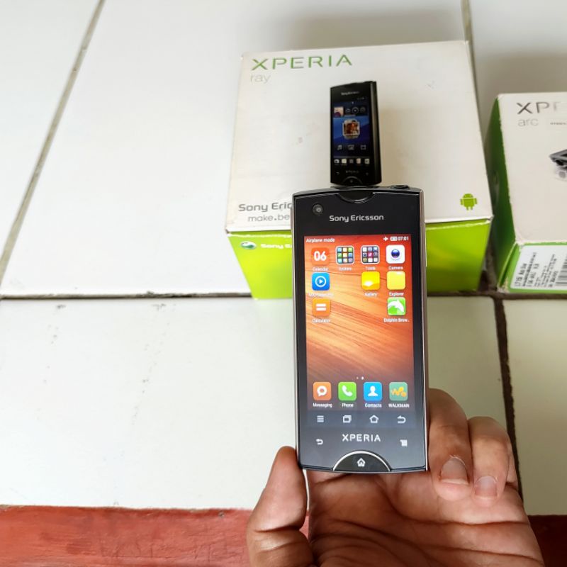 Sony Ericsson Xperia Ray - ST18i