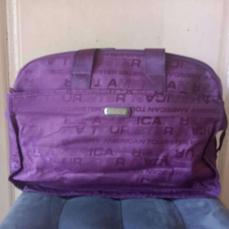 TAS MINGGAT AMERICAN TOURISTER