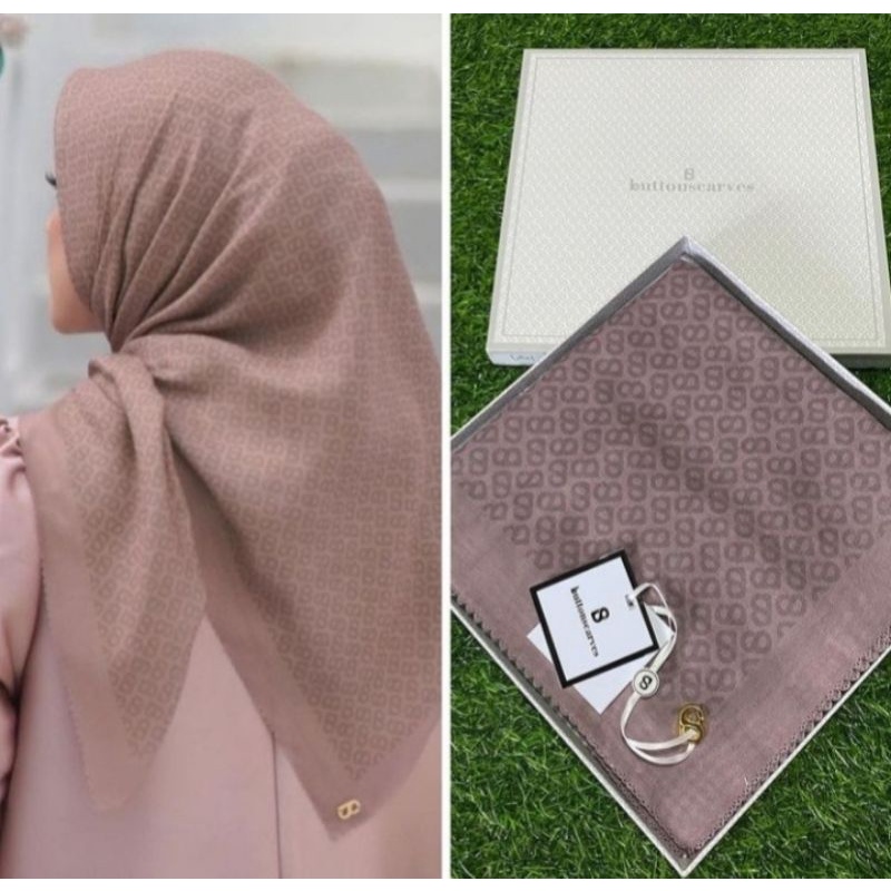 Tapis square lotus buttonscarves