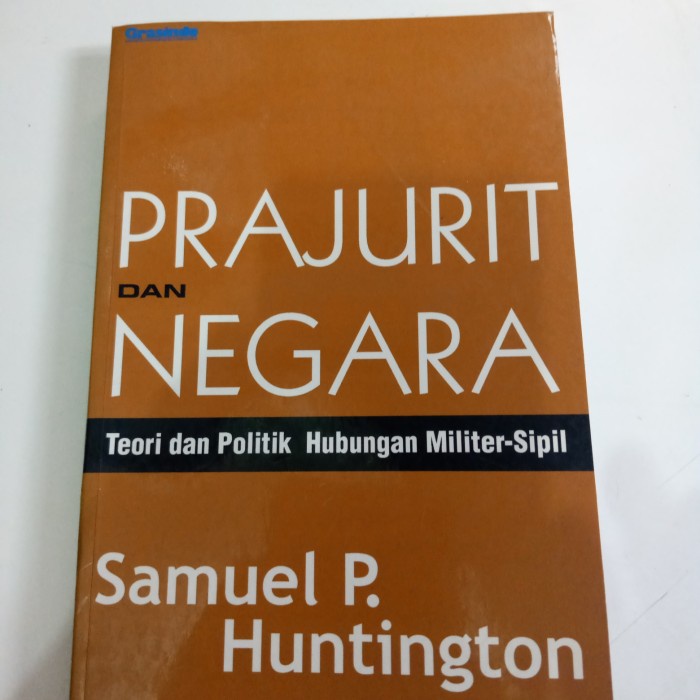 Terlaris Buku Prajurit Dan Negara