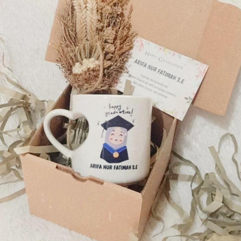 

Mug Hati Custom // Kado Wisuda, Birthday, Anniversary // Bisa Custom Desain Sendiri Promo Best Seller!