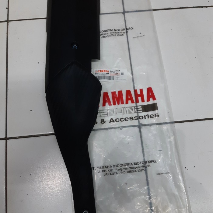 Protector Muffler-Cover Knalpot Yamaha R15 V3 Asli Bk6-E4718-00