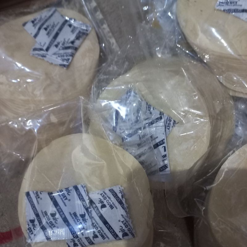 

Kulit Dimsum Gyoza Putih Bulat Termurah Diameter 7 cm isi 50 Lembar