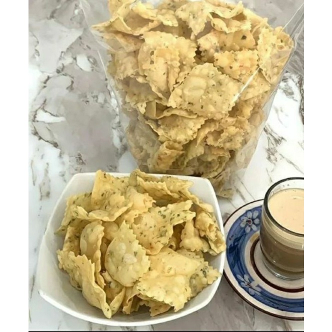 

Kue Bawang Gurih