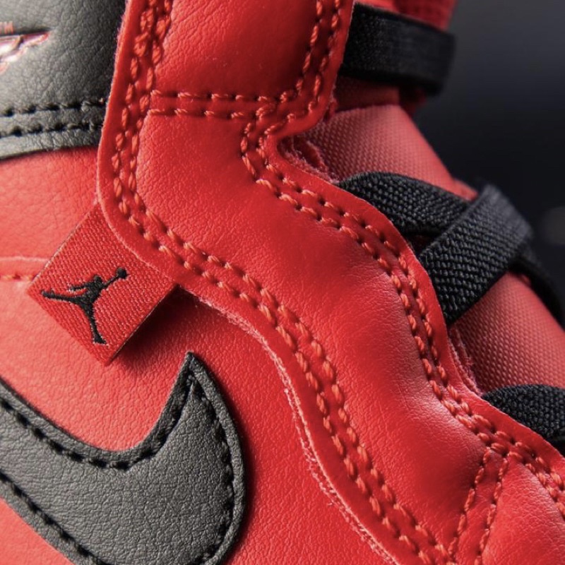 Air Jordan 1 Mid Reverse Bred Kids