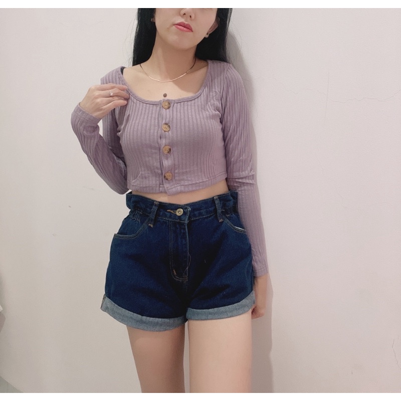 Croptop modelano kancing lengan panjang rib | Croptop rib button long slevee | korean fashion wanita | aquarius.boutique89