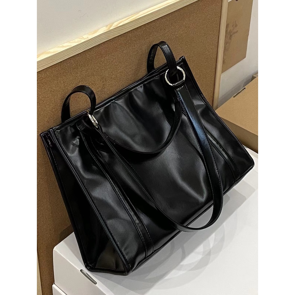 Sera Portable Commuter Bag Wanita 2023 Baru Fashion Trendi Retro Tote Tas Niche Serbaguna Kapasitas Besar Satu Bahu Messenger Tas