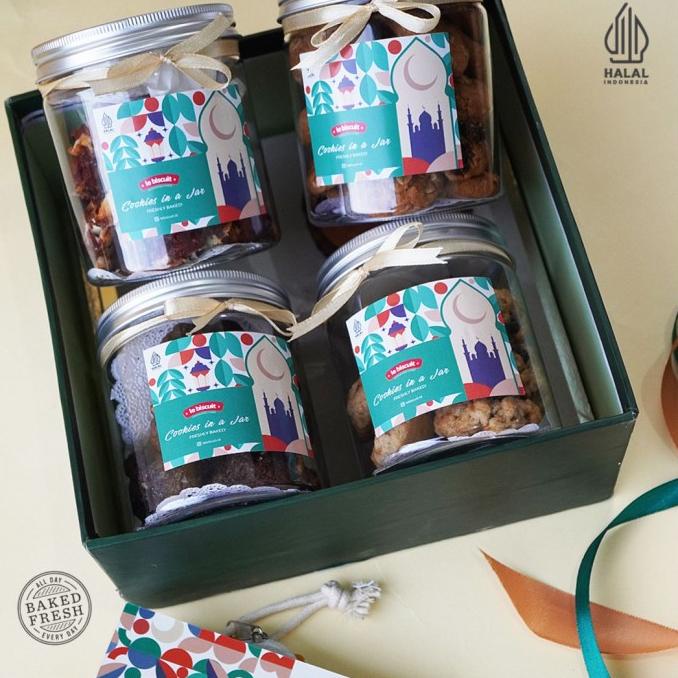 

Promo le biscuit Parcel Hampers Lebaran Idul Fitri -4 Jar Soft Baked Cookies