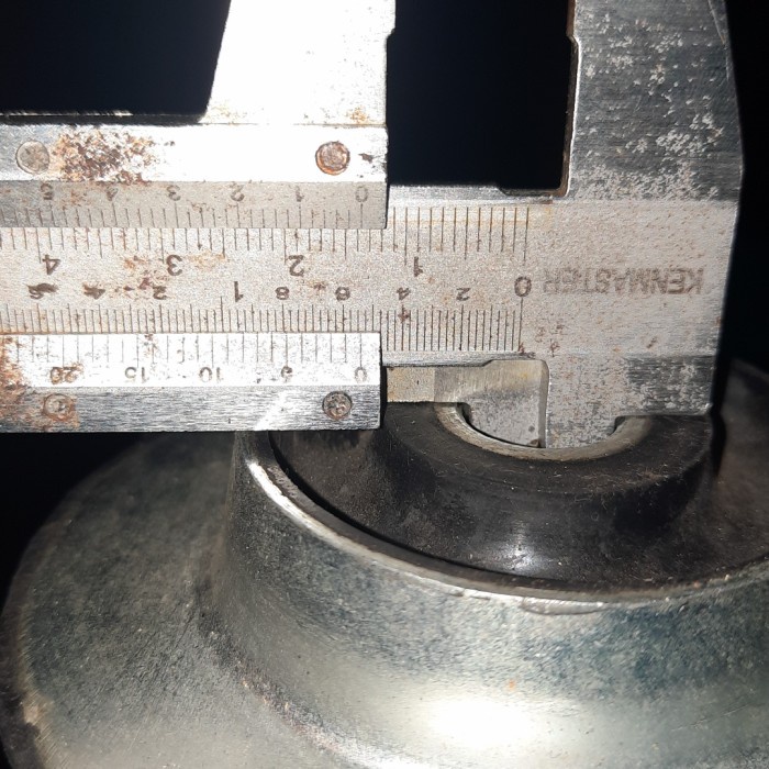 TSCC engine mounting jcb js 200 dudukan mesin jcb js200 mesin cummins