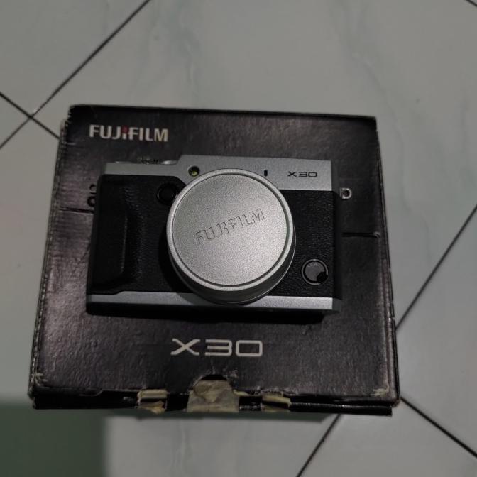 Fujifilm X30 Resmi New