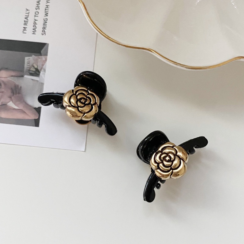 【Bayar di tempat】1PC Retro Hitam Mini Gold Camellia Hair Claw Clips Untuk Wanita Perempuan Elegan Rambut Mengepang Klem Anak Jepit Rambut