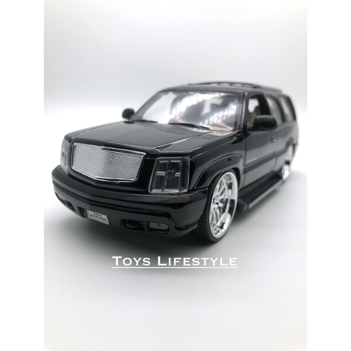 Must Have Welly Diecast - Cadillac Escalade 2002 Hot Rider Skala 1:24 Termurah