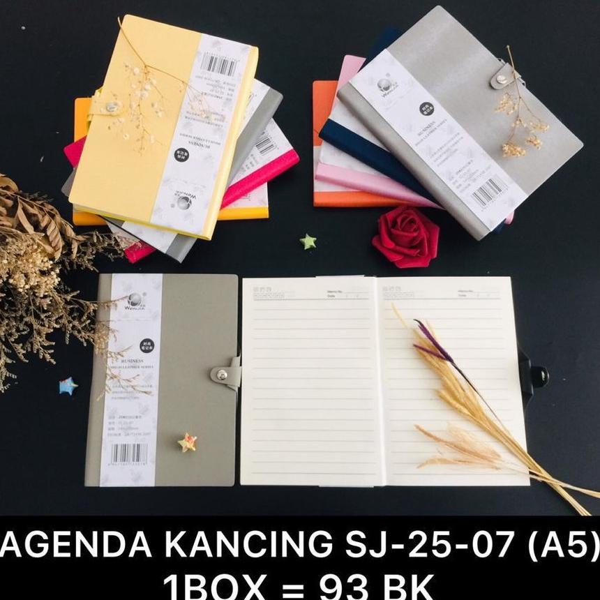 

Cuci Gudang Buku Notes Catatan Agenda Kancing Ukuran A5 C25 (T 21,5 Cm X P 15 Cm)