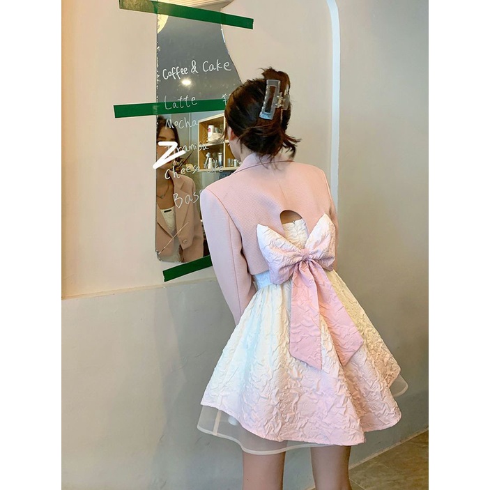 Red Design sense Hollow Back Lengan Panjang Setelan Kecil Warna Gradien Suspender Gaun Wanita Musim Gugur 2022 Baru Setelan Jas