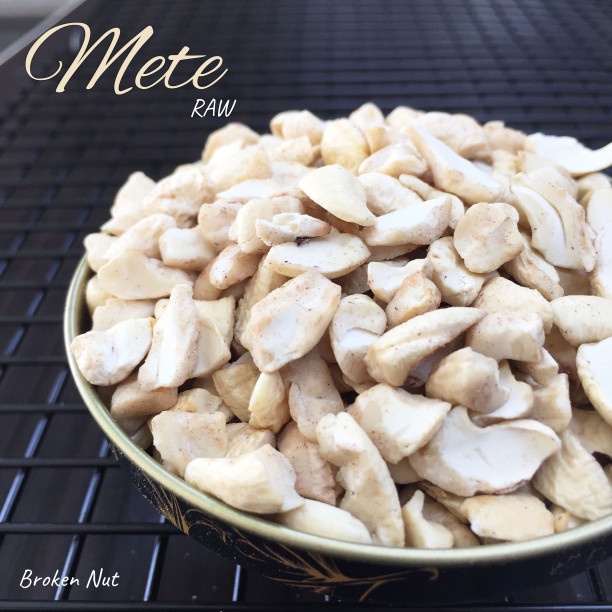 

Kacang Mede Pecah / Mede / Kacang mete / Mente - 250gr