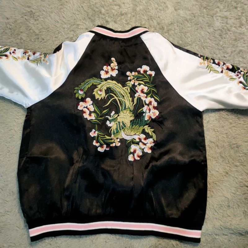 preloved jaket sukajan wanita