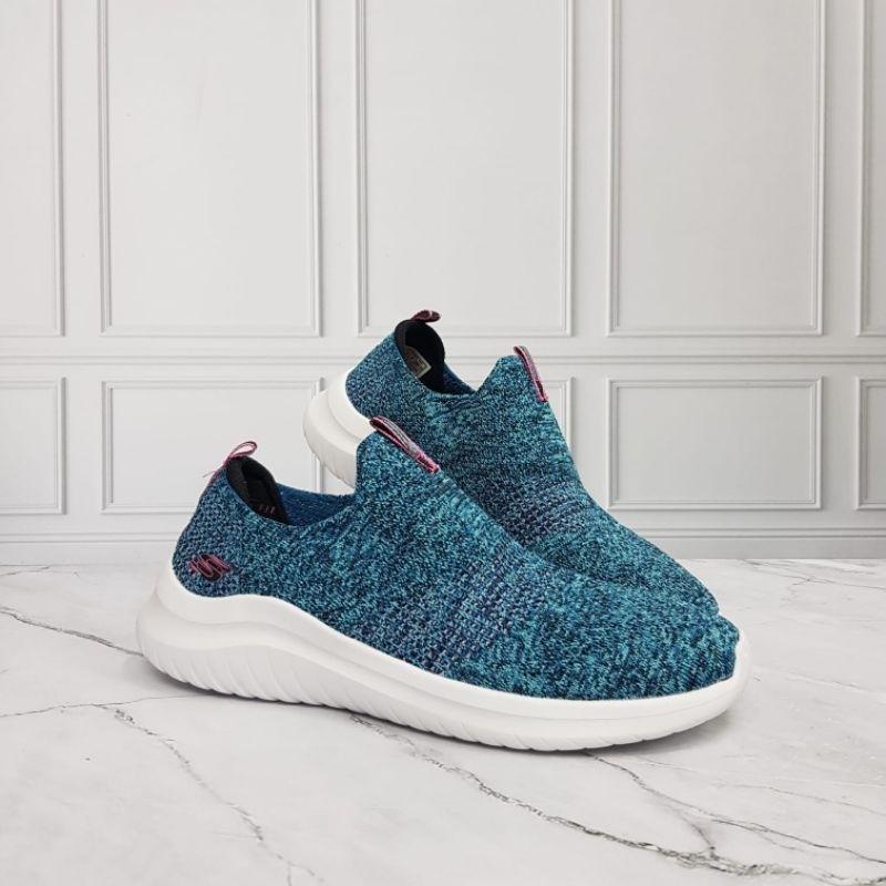 SEPATU SKECHERS DAZZLING SLIP ON