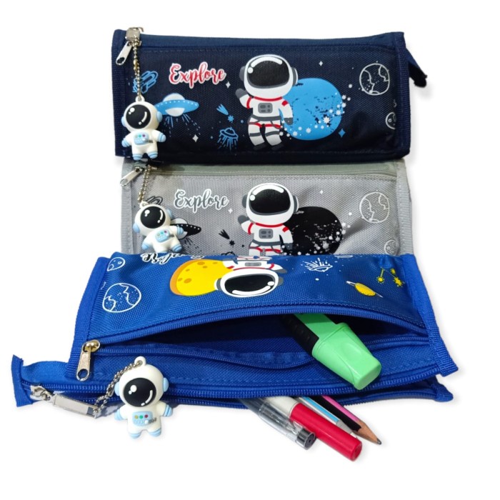 

TERBARU Tempat Pensil Sleting Kain ZH-1026 Astronot /ALAT TULIS AESTHETIC/ALAT TULIS SET/ALAT TULIS