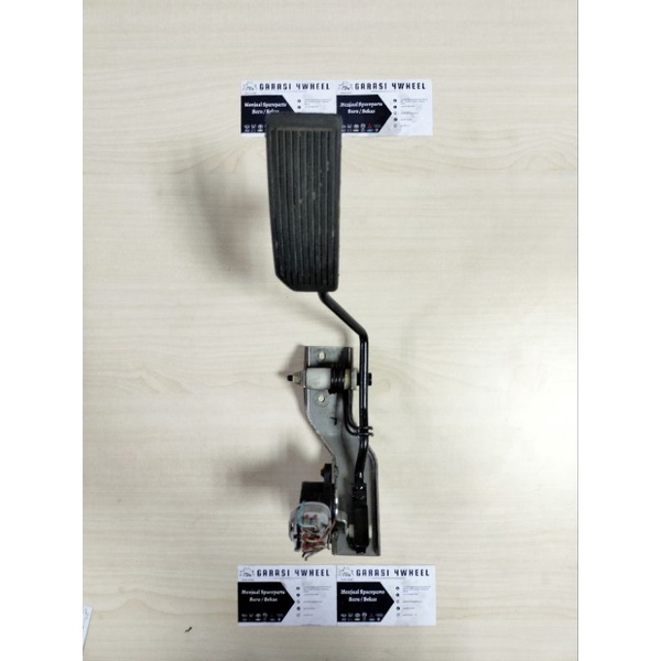 sensor pedal gas sensor app gas nissan xtrail t30 dan serena c24 asli