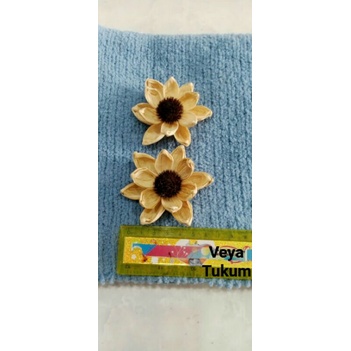 bunga mahar klobot jagung teratai