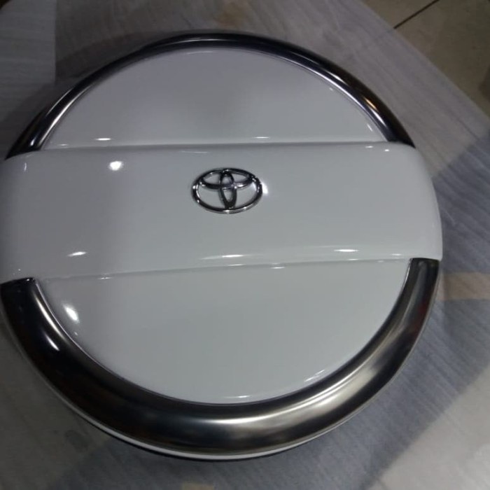 cover ban serep mobil Rush lama