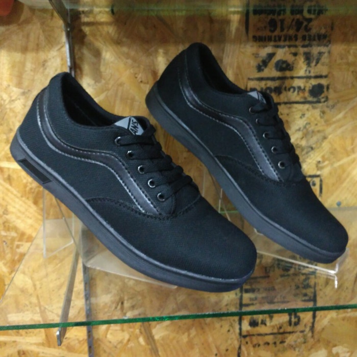 Sepatu Sekolah Sepatu Vans Replika Hitam Polos | Sepatu Sekolah Hitam | Sepatu Kerja(Y8I1) sneakers 