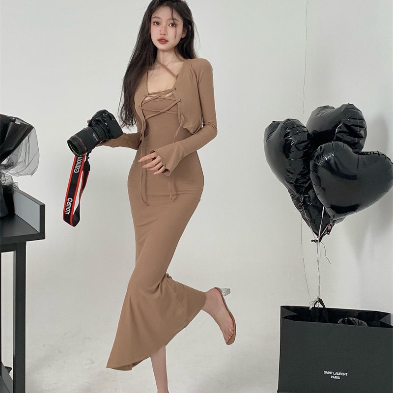 dress floral korea Gaun Suspender Keinginan Murni untuk Wanita, Rok Fishtail Ketat Pinggang Khaki Mu