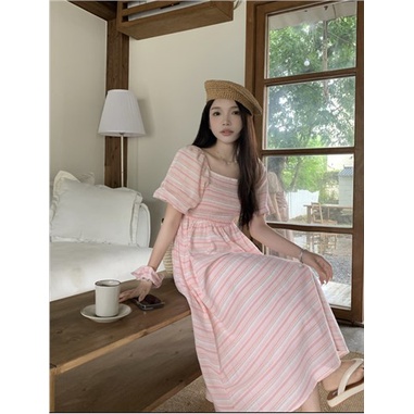 Red dreesGaun lengan engah kerah persegi bergaris pengurangan usia yang manis untuk wanita pinggang musim panas rok A-line rok panjang sedang