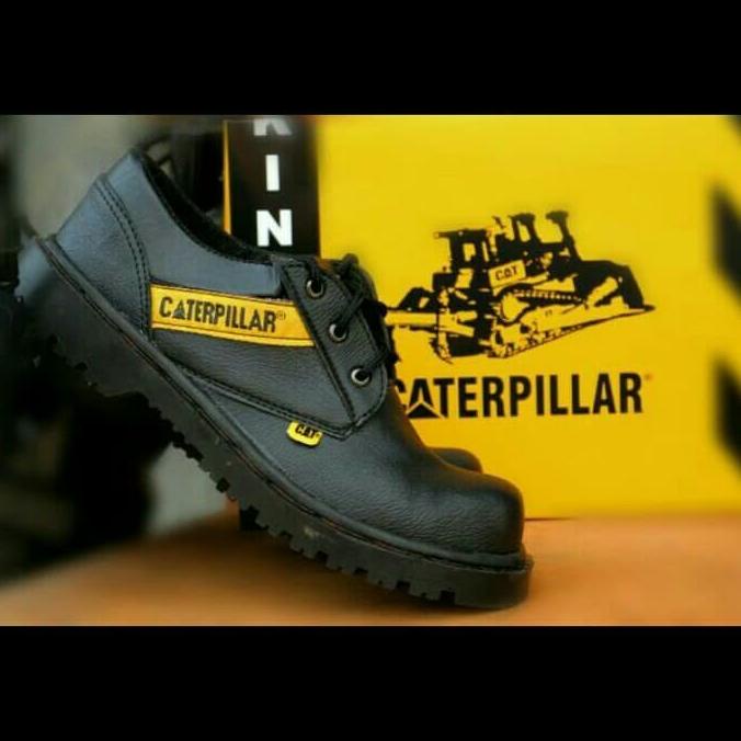 +%+%+%] Sepatu safety caterpillar pendek