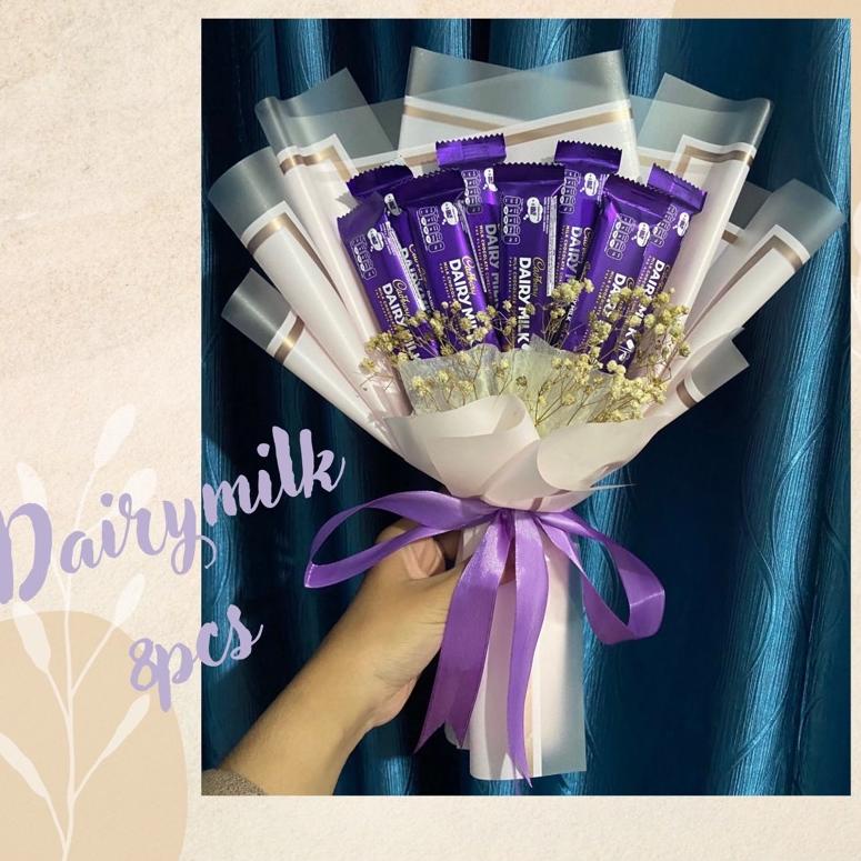 

ORIGINAL% Buket cokelat // dairy milk 30gr // silverqueen // cadbury // buket bunga // buket snack