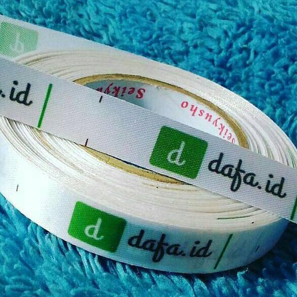 

Banyak Diminati Label jahitan BUKAN SABLON tidak bisa luntur, warna awet bertahun-tahun