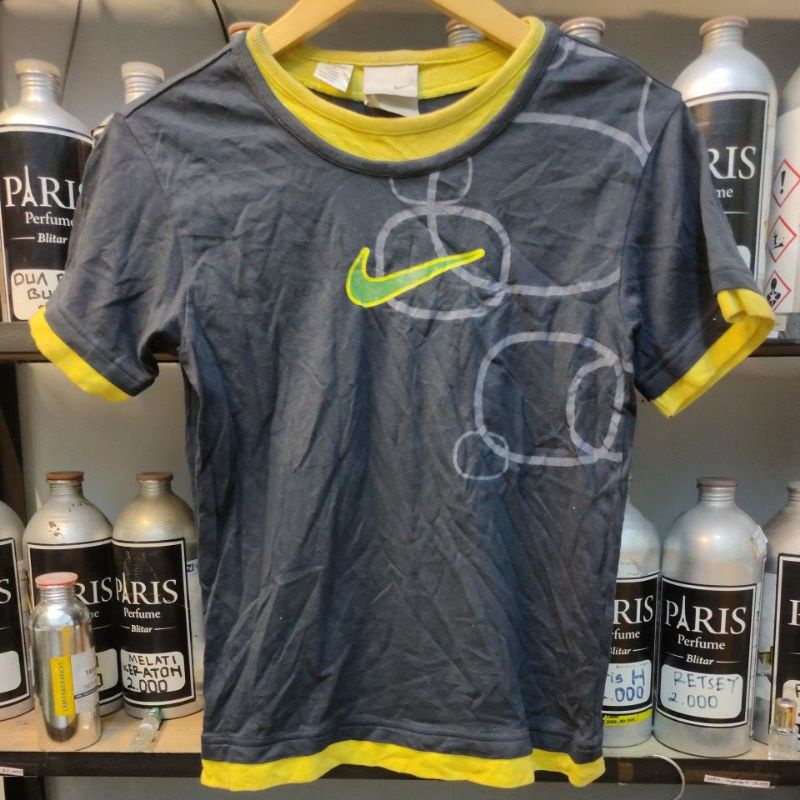 Kaos pria / wanita NIKE pl preloved good quality