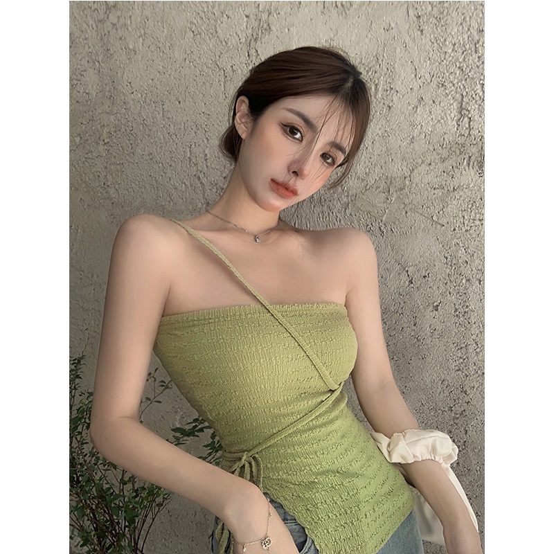 ℡Cropped top pendek hot girl tube top menunjukkan celah tipis kamisol kamisol lipit wanita dikenakan di luar gaya Korea halter top musim semi dan musim panas #COD