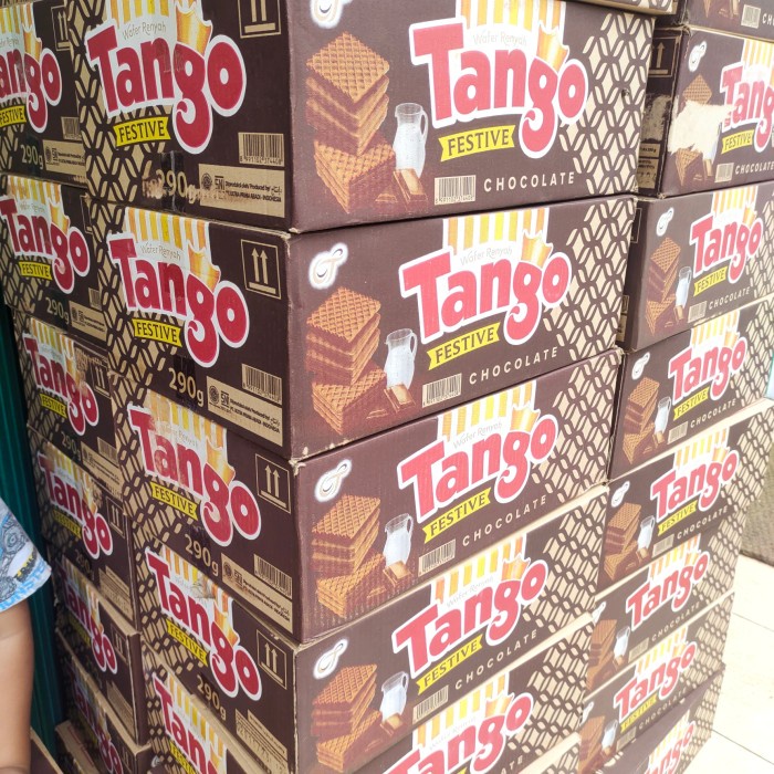 

Tango Kaleng Cokelat 300gr 1 dus