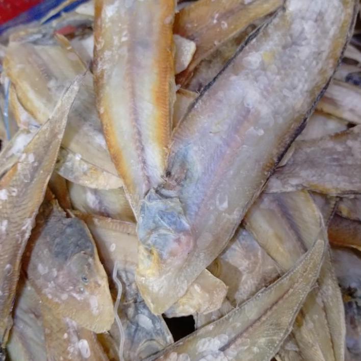 

Ikan Asin Lidah/Ikan Asin Sebelah 1kg Best Seller
