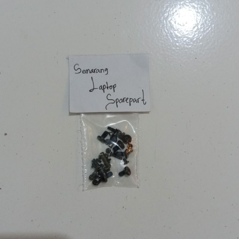 Baut Laptop Apple Macbook Air A1466 Second