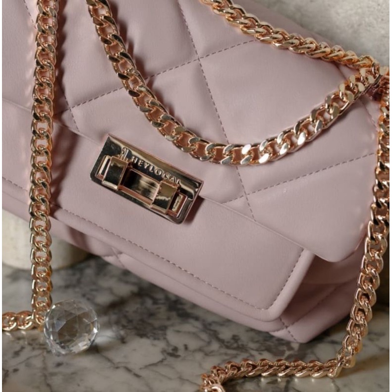 London bag blush @heylocal local.id