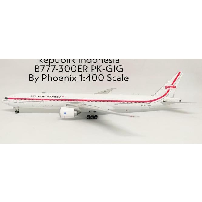 Diecast Pesawat Garuda Indonesia B777-300Er Pk-Gig "Ri" Phoenix 1:400