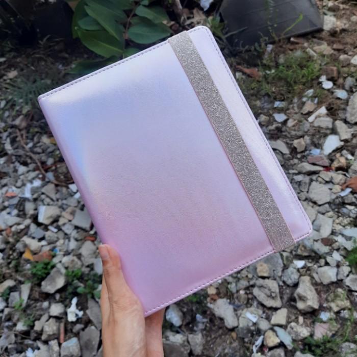 

Best Seller Binder Hologram Pastel Premium Strap A5 20 Ring B5 26 Ring