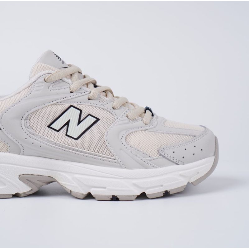 Sepatu New Balance MR530SH Beige