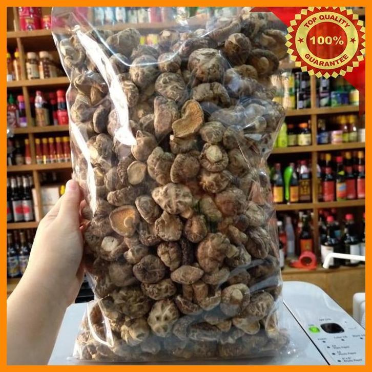 

(SUHA) JAMUR HIOKO KERING / SHITAKE MUSHROOM UKURAN 2-3 1KG (TEBAL)