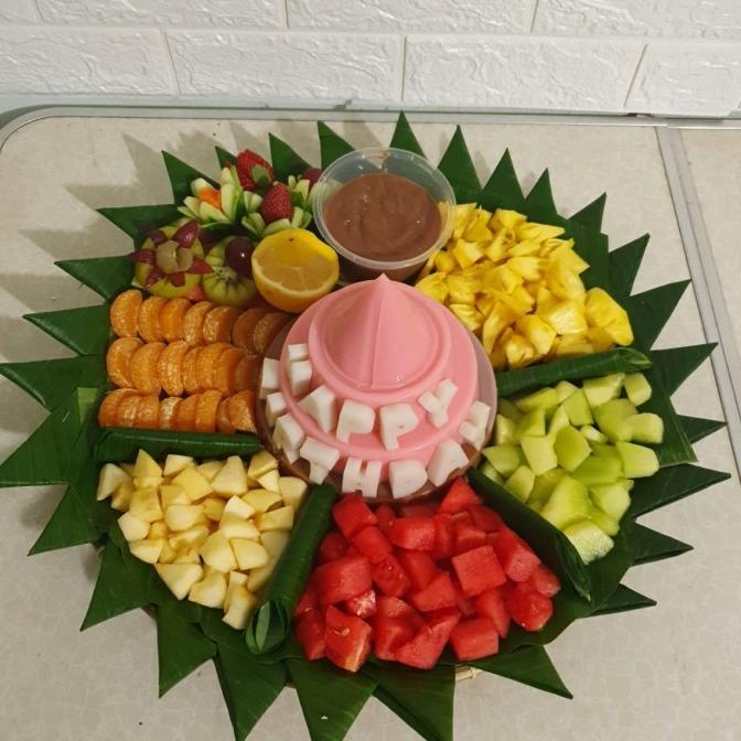 

Tumpeng Puding Buah Segar Besar Untuk Porsi 5 sampai 25 Orang
