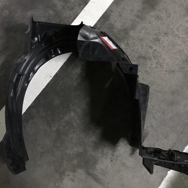 Liner Inner Fender Depan Honda Mobilio Tipe Rs