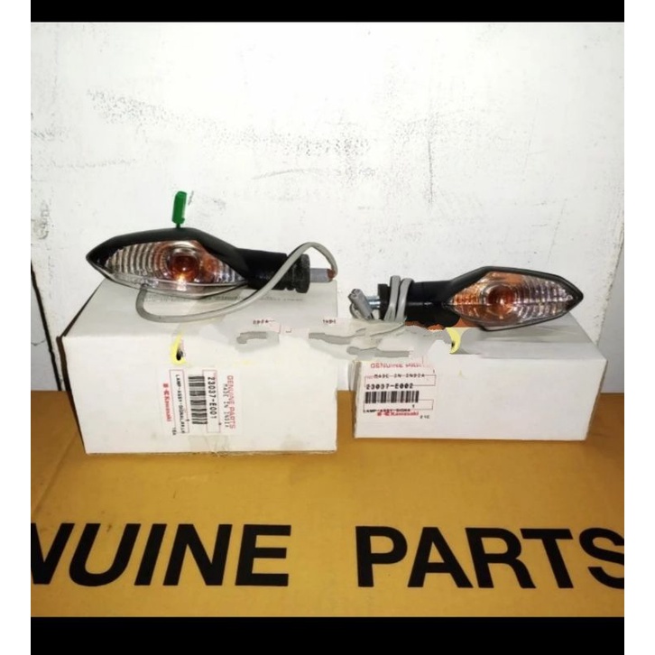 Sepasang Lampu Sen Sein Belakang Pulsar Ns 200 Original