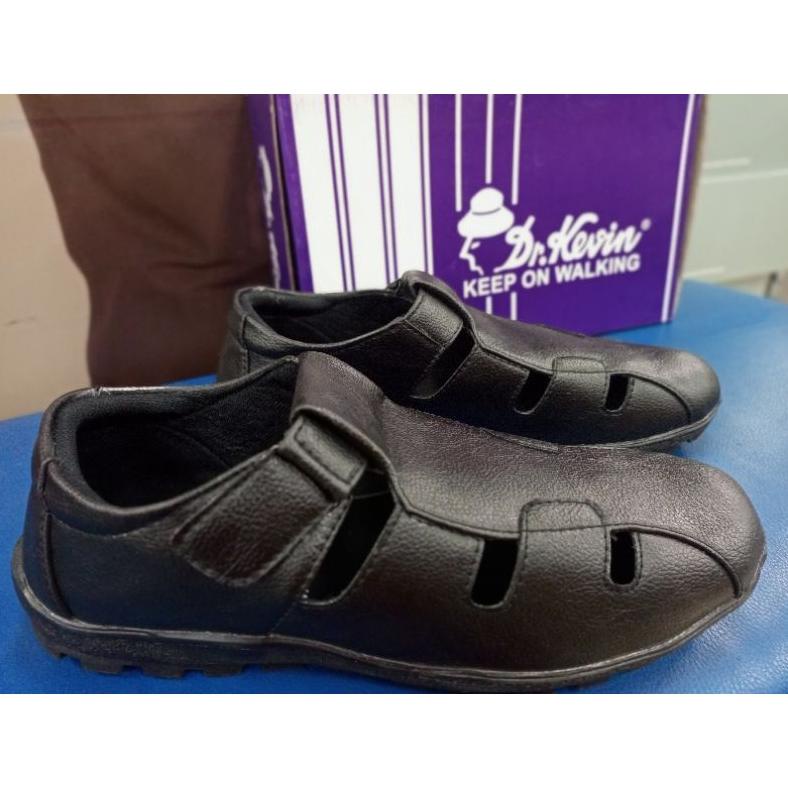 7.7 Sepatu Sandal Pria Dr Kevin Original