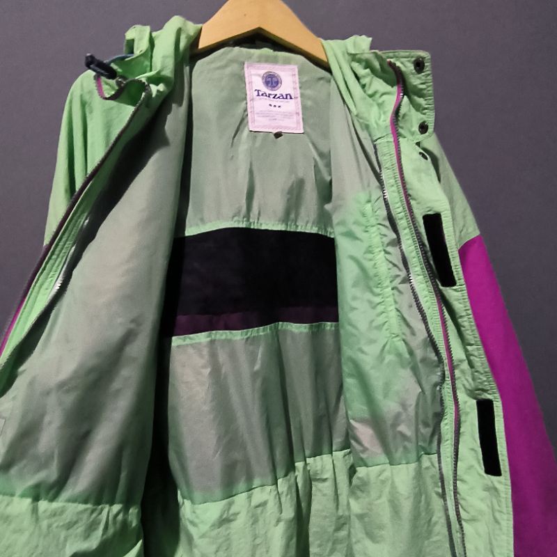 Jaket Outdoor Snowboarding Brand Tarzan Thrift Preloved