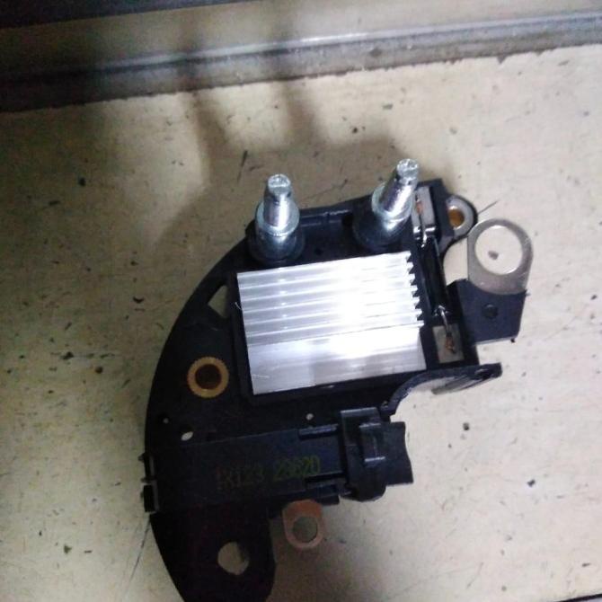 Ic Regulator Perkins 2871A306 12V