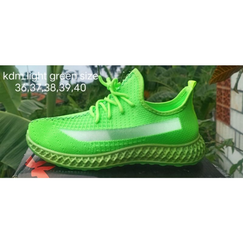 SEPATU KDM - SEPATU SLIP ON RAJUT CEWEK